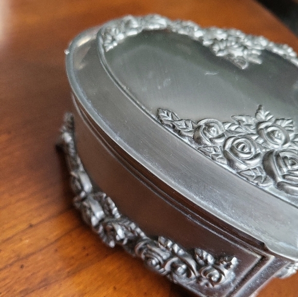 Vintage Silver-Tone Heart-Shaped Jewelry Box with Blue Velvet Lining - Picture 5 of 5